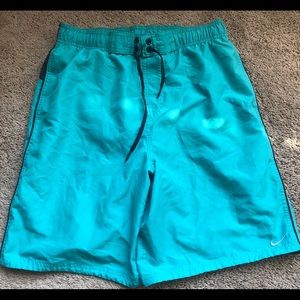 Selling this Trunk Nike